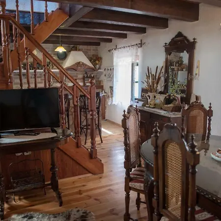 Zavala Ferienhaus Klek