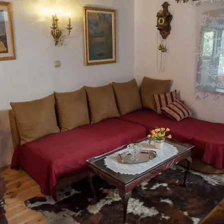 Zavala Ferienhaus *